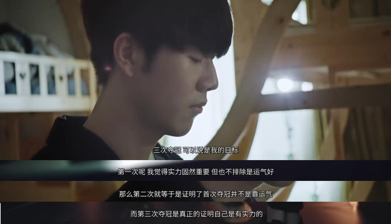 她在安妮卡 她在安妮卡