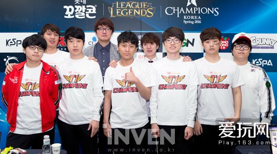 在这个冬窗 在这个冬窗