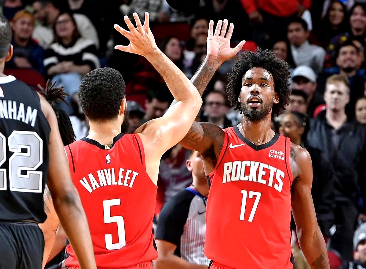 而是靠结构 而是靠结构