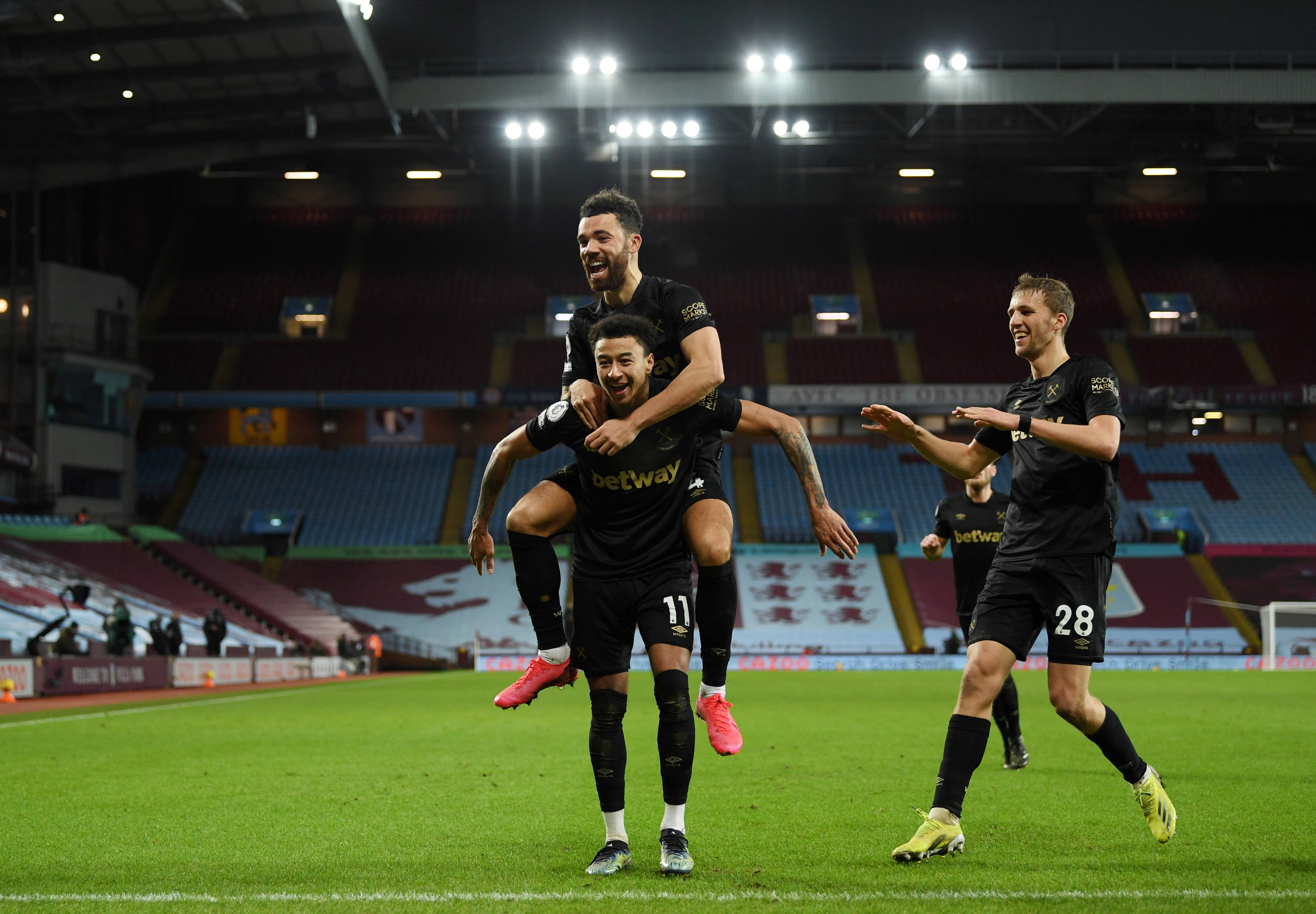 刺剑架势提 刺剑架势提